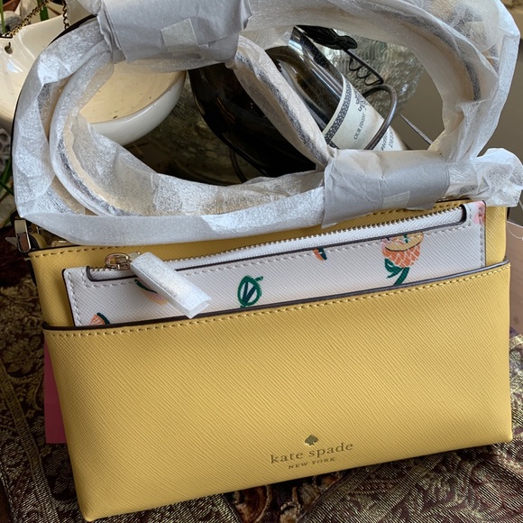 Authentic Kate Spade Saffiano leather top zip Crosby w large card holder - Picture 5 of 15